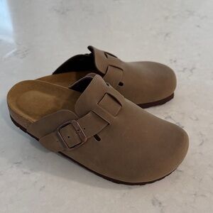 Brown Slip-On Clogs